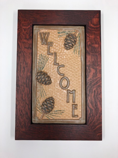 Vertical Ponderosa Pinecone Welcome Sign